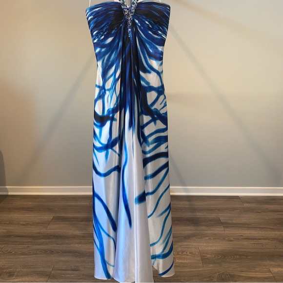 Cache Blue and White Prom Dress with Embellished Neckline - Picture 3 of 11